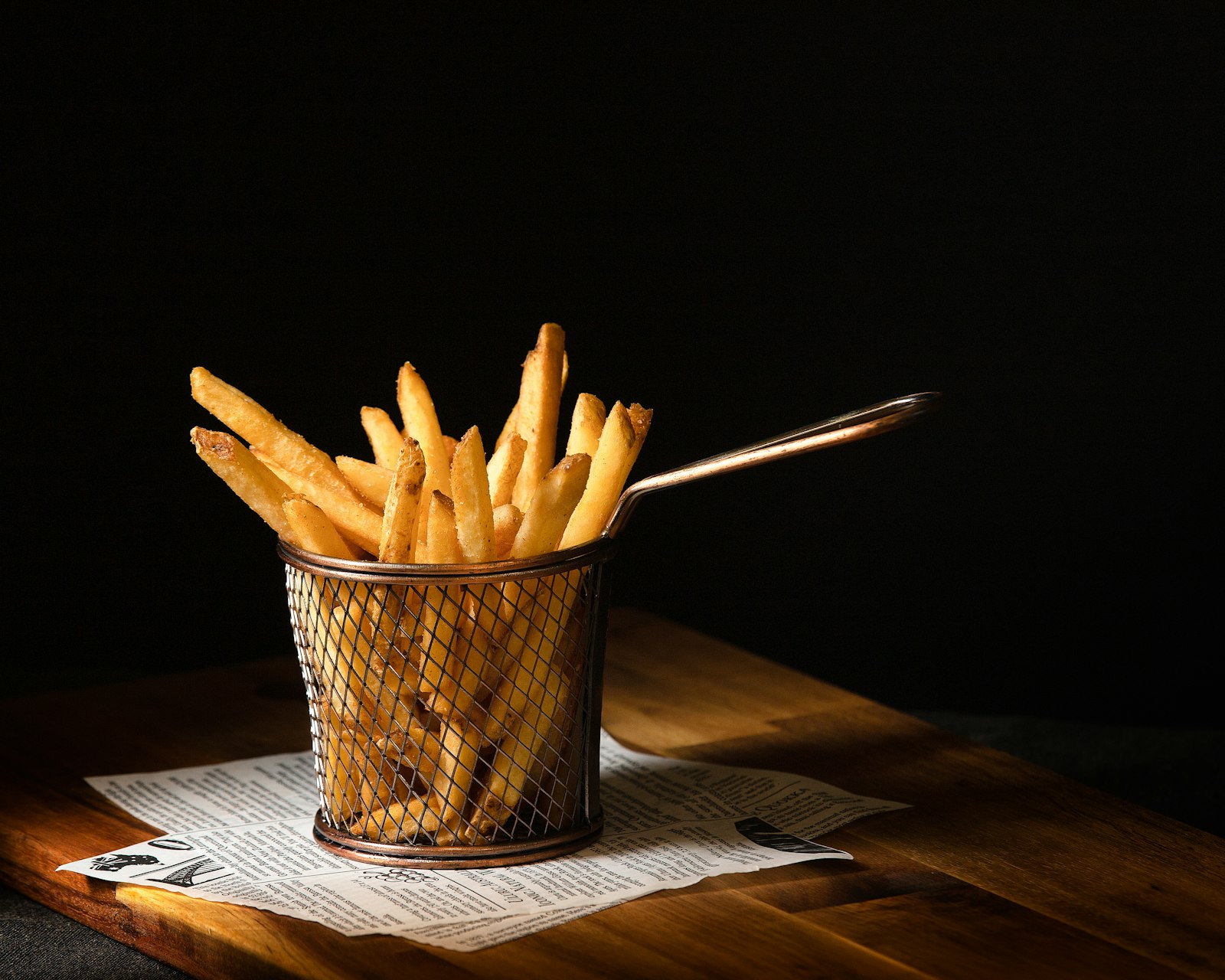 Een mandje verse friet